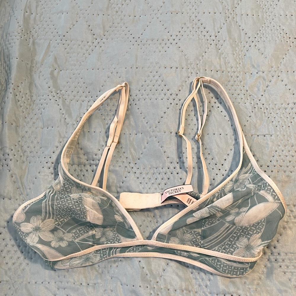 Victoria’s Secret bralette